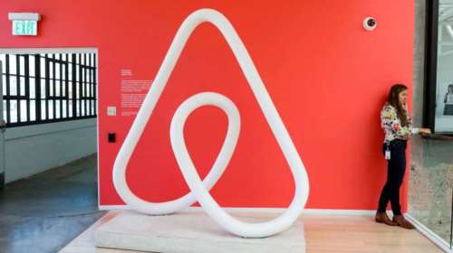 Πρωταθλήτρια η Ελλάδα σε διανυκτερεύσεις Airbnb