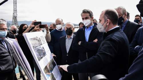 Στη Διώρυγα της Κορίνθου ο Κυριάκος Μητσοτάκης: Επιθεωρεί τα έργα αποκατάστασης στον Ισθμό [Εικόνες-Βίντεο]