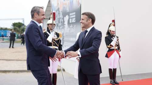 Συνάντηση Μητσοτάκη - Μακρόν με το βλέμμα στην πώληση Meteor στην Τουρκία - Σύνοδος για την Τεχνητή Νοημοσύνη στο Παρίσι