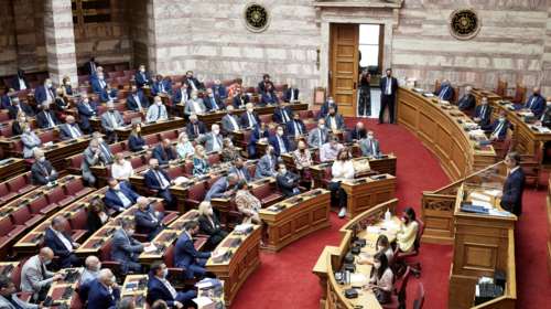 Στην ολομέλεια της Βουλής η συζήτηση για τα μη κρατικά πανεπιστήμια - Ψηφίζεται την Παρασκευή το νομοσχέδιο [live]