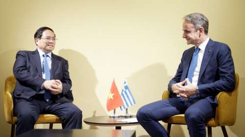 Συνάντηση Μητσοτάκη με τον πρωθυπουργό του Βιετνάμ