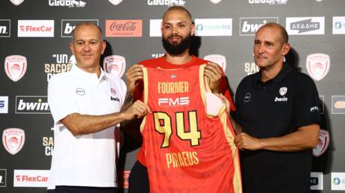 Εβαν Φουρνιέ: "Αγαπημένη μου ομάδα ο Ολυμπιακός" - Τι έγινε στην επίσημη παρουσίαση του Γάλλου σταρ [βίντεο]