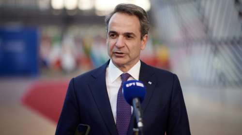 Η &quot;ασθενής της Ευρώπης&quot; έγινε &quot;χώρα της χρονιάς&quot; - Ο Μητσοτάκης γράφει στον Economist για τον λαϊκισμό με &quot;βέλη&quot; στον ΣΥΡΙΖΑ