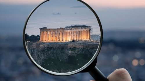 Θα φέρει ανάπτυξη το 2025 στην Ελλάδα; - Οι αισιόδοξες προβλέψεις των αναλυτών και τα γκρίζα σύννεφα στην Ευρώπη