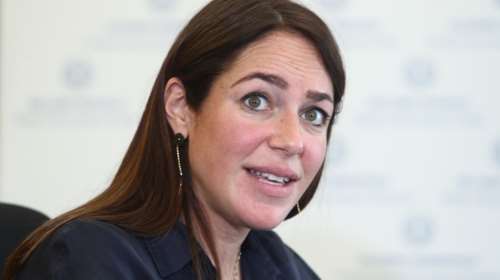 Μιχαηλίδου: Κάνω και συσκέψεις με zoom και το μωρό στα χέρια - Ο σύζυγός μου με βοηθάει πολύ με το παιδί