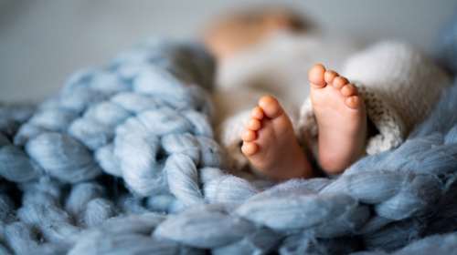 Αποκάλυψη για το νεκρό βρέφος στη Λάρισα: Γεννήθηκε νεκρό και μετά το έθαψαν στο χωράφι