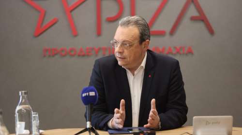 Ο Φάμελλος απάντησε στην Αδειλίνη: Να προσέχει τη διάκριση των εξουσιών, αναφέρθηκα μόνο στην ανάρτηση της μητέρας