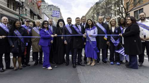 Ο Χάρης Δούκας Μέγας Τελετάρχης στην ετήσια ελληνική παρέλαση στη Βοστώνη [εικόνες]