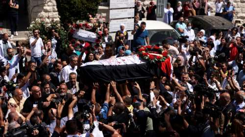 Κηδεία της δημοσιογράφου Σιρίν Αμπού Άκλεχ: Επίσκοποι των Αγίων Τόπων κατηγορούν το Ισραήλ για έλλειψη σεβασμού