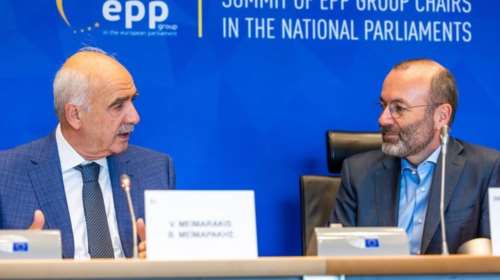 Άρθρο Βέμπερ - Μεϊμαράκη για το μεταναστευτικό: Η πλειοψηφία είναι οικονομικοί μετανάστες, δεν είναι πρόσφυγες