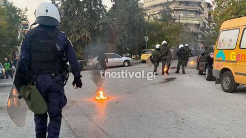 Επεισόδια στην Τούμπα με οπαδούς του ΠΑΟΚ: Μολότοφ και δακρυγόνα πριν το ματς με τον Απόλλωνα