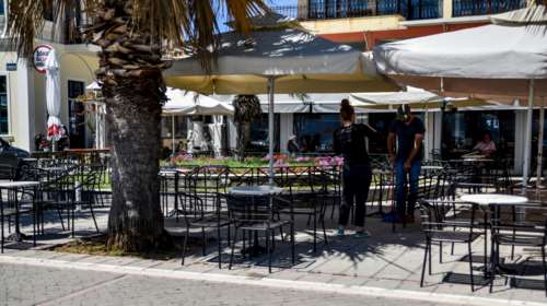 Δ.Αθηναίων:Ηλεκτρονικά η αίτηση των επαγγελματιών της εστίασης για επιπλέον τετραγωνικά ή για μείωση τελών