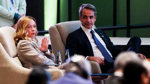 Στη Ρώμη ο Μητσοτάκης: Καινούρια τρένα και μεταναστευτικό στην ατζέντα της συνάντησης με τη Μελόνι