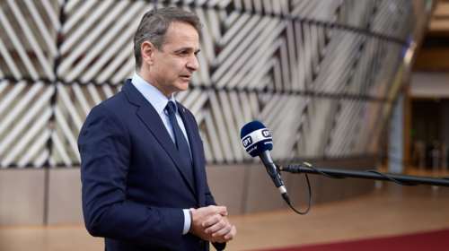 Μητσοτάκης: &quot;Να αφήσουμε στην άκρη τις διαφορές και να τείνουμε χείρα φιλίας στον λαό της Τουρκίας και της Συρίας&quot;