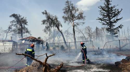Πολύ υψηλός κίνδυνος πυρκαγιάς σήμερα σε Στερεά Ελλάδα, Αττική, Πελοπόννησο