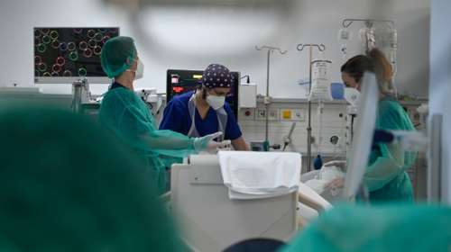 Πρωτοποριακή επέμβαση σε 26χρονη με ελεφαντίαση στο &quot;Παπαγεωργίου&quot;: &quot;Δεν μπορούσα να περπατήσω, είχα απογοητευτεί&quot;