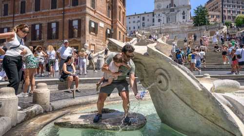 Κύμα καύσωνα στην Ευρώπη: Δύο νεκροί στη Σαρδηνία - &quot;Φούρνος&quot; η Γερμανία