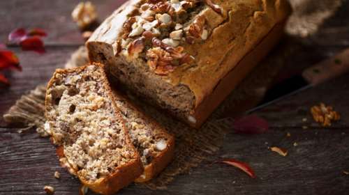 Απίθανο κέικ αμυγδλάλου του Ακη, χωρίς μίξερ - Ιδανικό σνακ για το σχολείο και το γραφείο