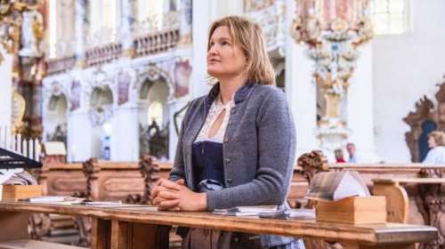 Αντιδράσεις για την ακροδεξιά του AfD Κατρίν Έμπνερ-Στάινερ: &quot;Να φύγουν οι Ουκρανοί, έχει εκτάσεις η χώρα τους&quot;