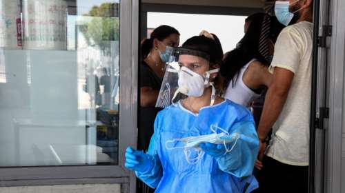 Κορονοϊός: Συναγερμός στην Αττική - Διπλασιάστηκαν από χθες τα κρούσματα