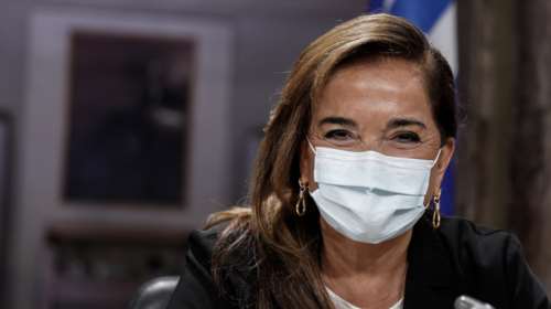 Ντόρα Μπακογιάννη: Οι εκλογές θα γίνουν στην ώρα τους - Είναι πολλά τα 47 ευρώ για PCR τεστ