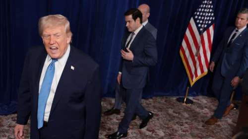 Απειλές Τραμπ στην Κούβα: Τέλος το πετρέλαιο και τα χρήματα από το Καράκας - Κάντε συμφωνία πριν είναι πολύ αργά