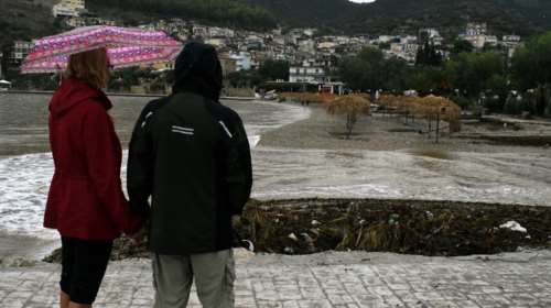 Βροχές και καταιγίδες φέρνει χαμηλό βαρομετρικό - Ποιες περιοχές θα επηρεαστούν και τι θα γίνει το Σαββατοκύριακο