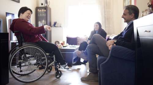 Συνάντηση Μητσοτάκη με την παραολυμπιονίκη Άννα Ντέντα: "Το πρόγραμμα του Προσωπικού Βοηθού ήταν μια ανάσα"