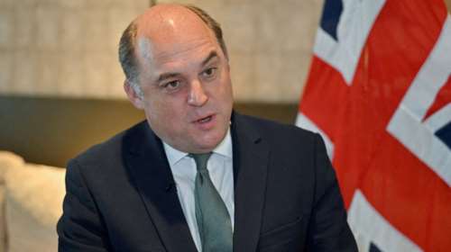 &quot;Δεν είμαστε η Amazon&quot;: Η ενόχληση του Βρετανού υπουργού Άμυνας στα αιτήματα της Ουκρανίας για όπλα
