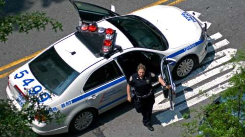 Ελένη Ταζέ: Μια Ελληνίδα αστυνομικός του NYPD στο επίκεντρο της πανδημίας