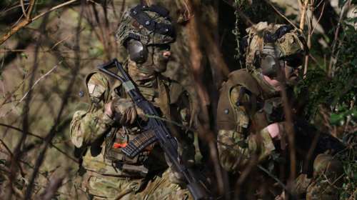 Η Ευρώπη ακούει τύμπανα πολέμου στα ανατολικά της - &quot;Βρισκόμαστε σε προπολεμική κατάσταση&quot;