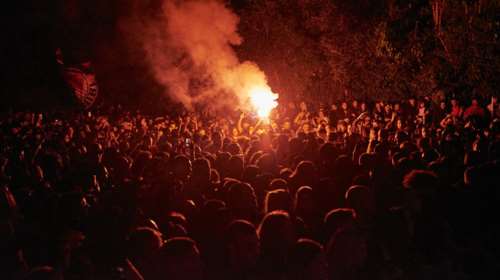 Εγινε η νύχτα μέρα στη Γεωπονική: 20.000 κόσμου στη συναυλία του Λεξ - Η στιγμή που ανέβηκε στη σκηνή [βίντεο]