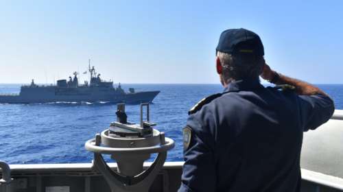 Ένοπλες Δυνάμεις: Εντυπωσιακές εικόνες από την αεροναυτική άσκηση στην Ανατολική Μεσόγειο