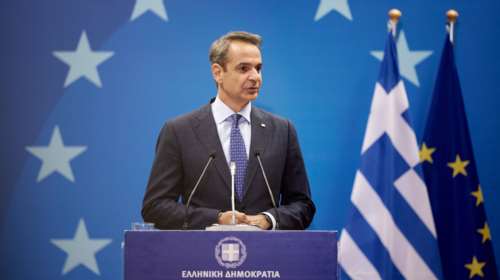 Η απάντηση Μητσοτάκη για την παραίτηση Τσίπρα: Ρωτάτε τον λάθος άνθρωπο - Θα τεθεί στην κρίση της ιστορίας