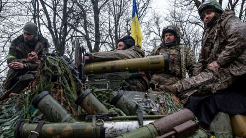 Νέες κυρώσεις από τη Δύση κατά της Ρωσίας - ΗΠΑ και ΕΕ ενισχύουν με στρατιωτικό οπλισμό την Ουκρανία