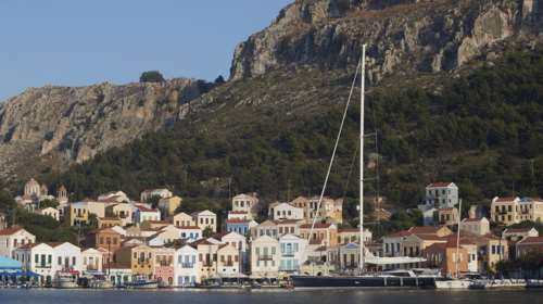 Καστελόριζο: 4χρονη μεταφέρθηκε σε σοβαρή κατάσταση σε νοσοκομείο της Τουρκίας – Δεν ανταποκρίθηκε ελικόπτερο του ΕΚΑΒ