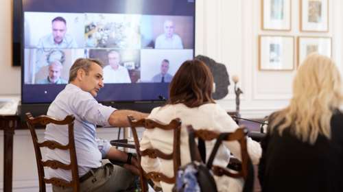 Νέα τηλε-σύσκεψη Μητσοτάκη με το Συντονιστικό στη Λάρισα: Απάντληση υδάτων και συλλογή των νεκρών ζώων οι πρώτες προτεραιότητες