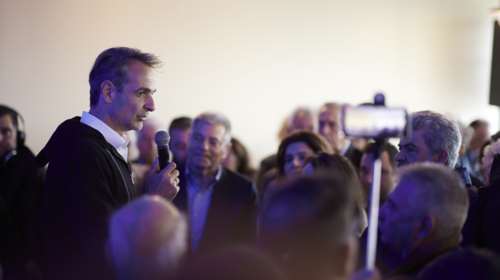 Μητσοτάκης στο Αργοστόλι: Πρέπει οι μισθοί να αυξηθούν -Ο μέσος μισθός να πάει στα 1.500 ευρώ και ο κατώτατος στα 950