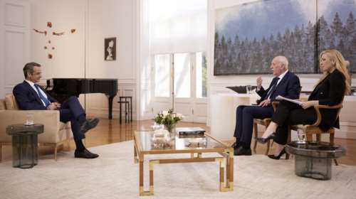 Μητσοτάκης για Τέμπη: Θεωρίες συνωμοσίας το μπάζωμα - Καμία κυβερνητική ανάμειξη στο μοντάρισμα των ηχητικών