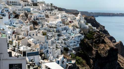 Λουκέτα σε Σαντορίνη, Πάρο και Ίο: Ποια γνωστά μαγαζιά έκλεισαν επειδή δεν έκοβαν αποδείξεις