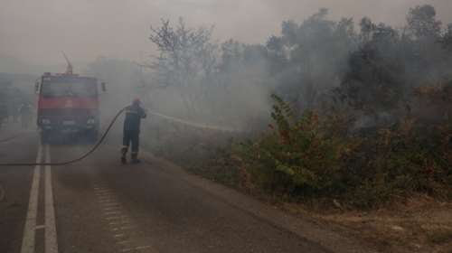 Φωτιά στην Εύβοια: Ενώθηκαν τα μέτωπα - Εκκενώνεται το Κέντρο Υγείας στο Μαντούδι
