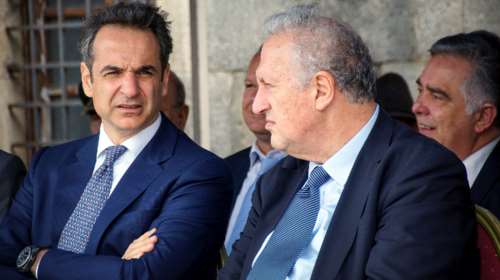 &quot;Απαράδεκτο&quot;: Ο Σκανδαλίδης απαντά στα &quot;καρφιά&quot; Μητσοτάκη για την απουσία βουλευτών του ΚΙΝΑΛ ενώ μιλούσε στη Βουλή