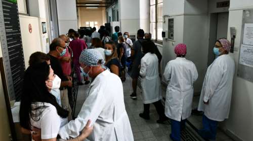 Άρχισε η επίδοση αναστολών σε χιλιάδες ανεμβολίαστους υγειονομικούς - Πολλοί εμβολιασμοί στο... και πέντε