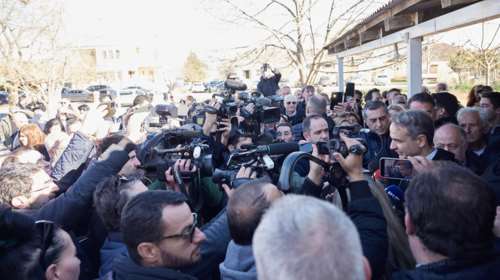 Στη Θεσσαλία ο Μητσοτάκης: Δεσμεύτηκε για μετεγκατάσταση του χωριού Μεταμόρφωση - "Έχει βρεθεί η έκταση"