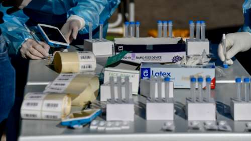 Κορονοϊός: 27.766 νέα κρούσματα σήμερα - Αυξήθηκαν στους 85 οι θάνατοι και στους 654 οι διασωληνωμένοι