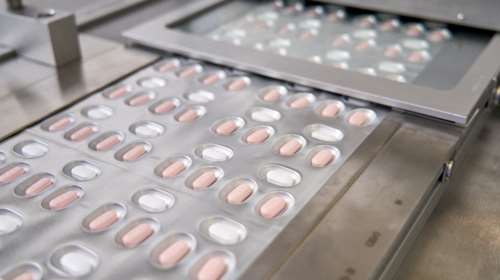 ΕΜΑ: &quot;Ναι&quot; στο αντιικό χάπι της Pfizer για τον κορονοϊό - Τι πρέπει να προσέξουμε