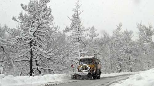 Κακοκαιρία &quot;Φίλιππος&quot;: Πυκνό χιόνι στα βόρεια προάστια της Αθήνας - Πώς θα εξελιχθούν τα φαινόμενα τις επόμενες ώρες