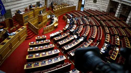 Βουλή: "Πέρασε" ο αναπτυξιακός νόμος - Καταψήφισε σύσσωμη η αντιπολίτευση