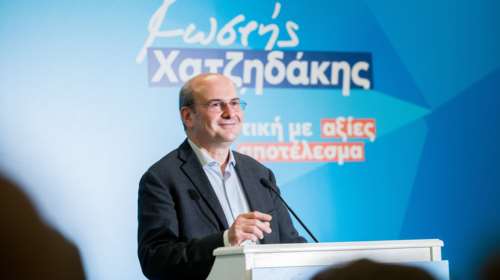 Ο Χατζηδάκης εξηγεί πόσο κοστίζει η πρόταση Κατρούγκαλου: Τριπλάσιες εισφορές για τους ελεύθερους επαγγελματίες.