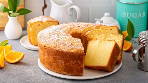 Συνταγή του πεντάλεπτου: Το πιο εύκολο κέικ χωρίς μίξερ, με υλικά που όλοι έχουμε στο σπίτι